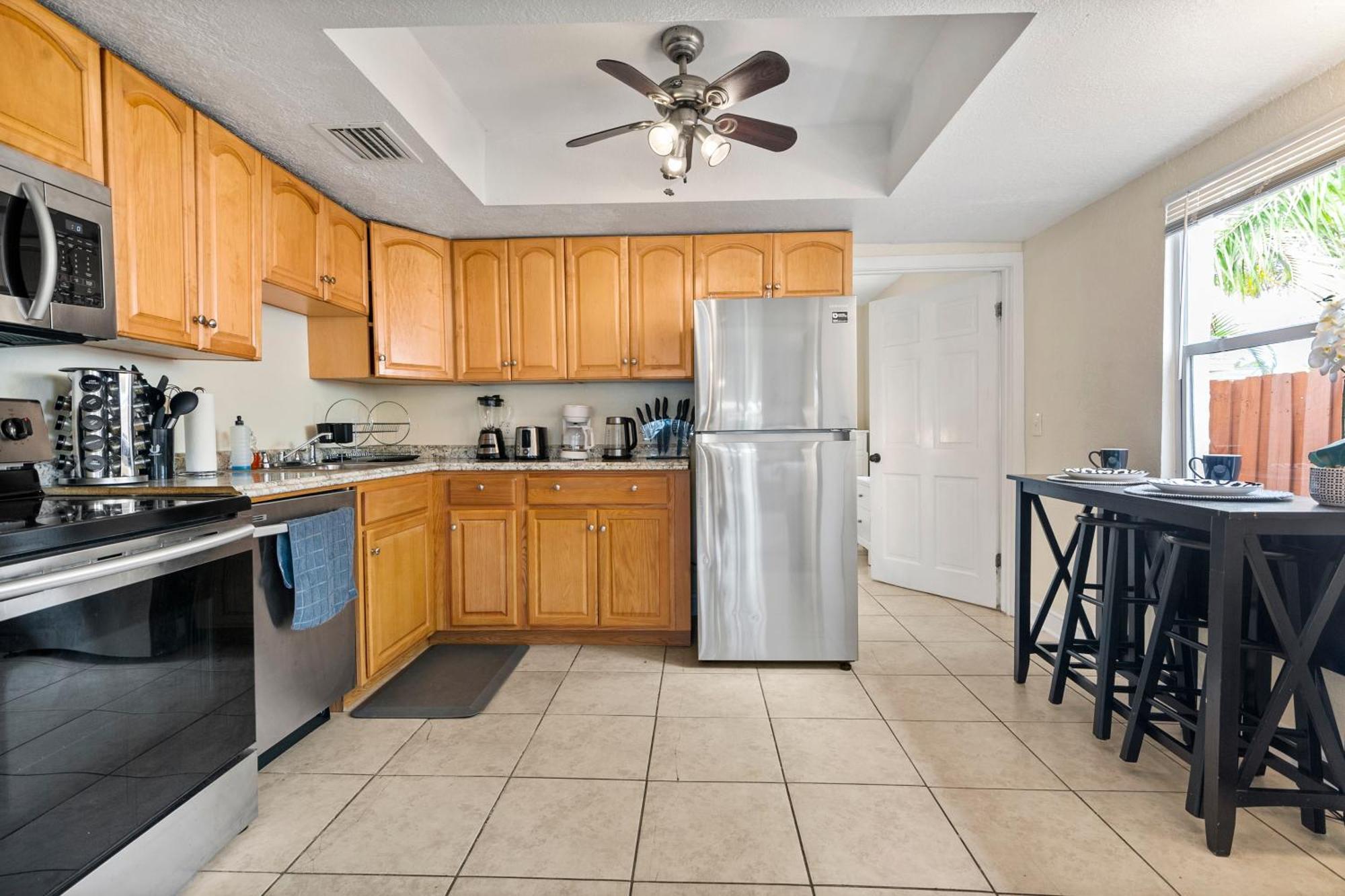 Chic Downtown Vacation Home And Guest Home West Palm Beach Exterior photo