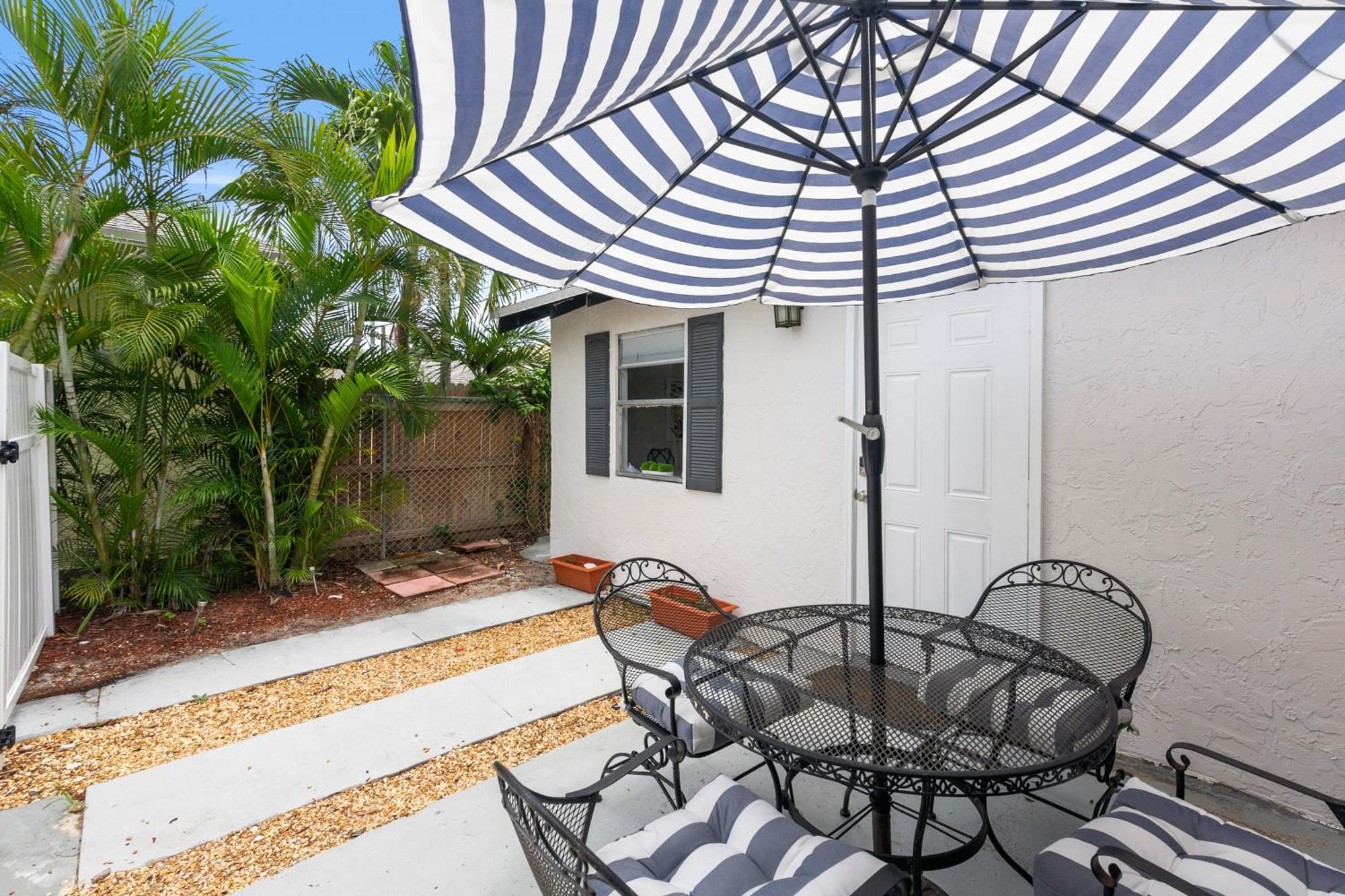 Chic Downtown Vacation Home And Guest Home West Palm Beach Exterior photo